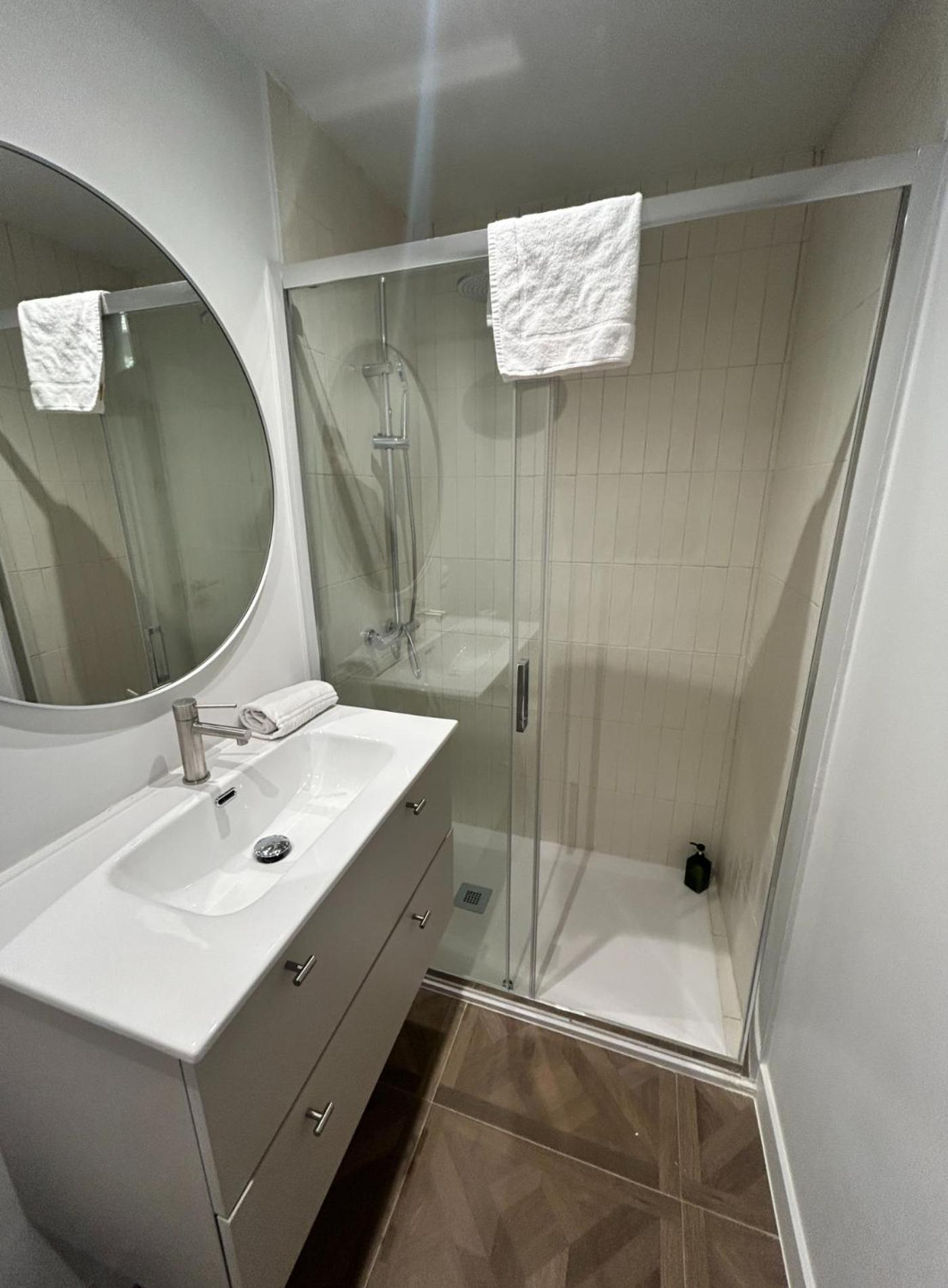 Sunny Apt 9Pax 4 Habitaciones En Minas-Malasana E3 Madrid Exterior photo